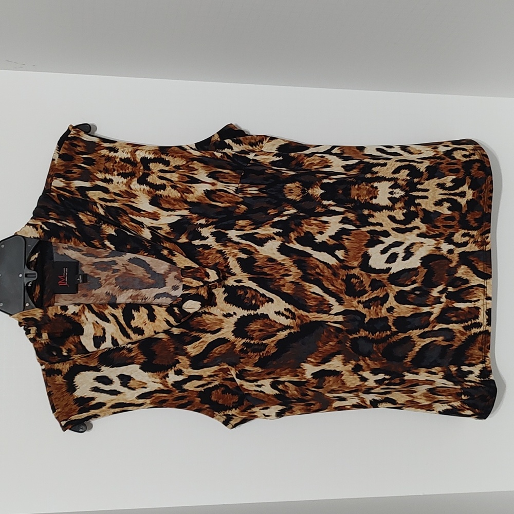 JM Studio Animal Print V-Neck Sleeveless Top Sz Large